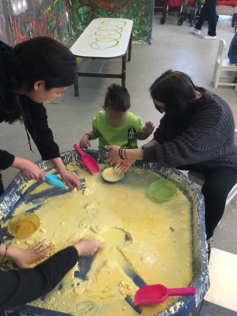 Messy Play4